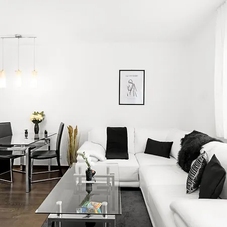 Apartamento New Beautiful In The Center Of With Option Garage Parking