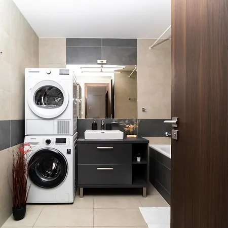 New Beautiful In The Center Of With Option Garage Parking Apartamento Ostrava