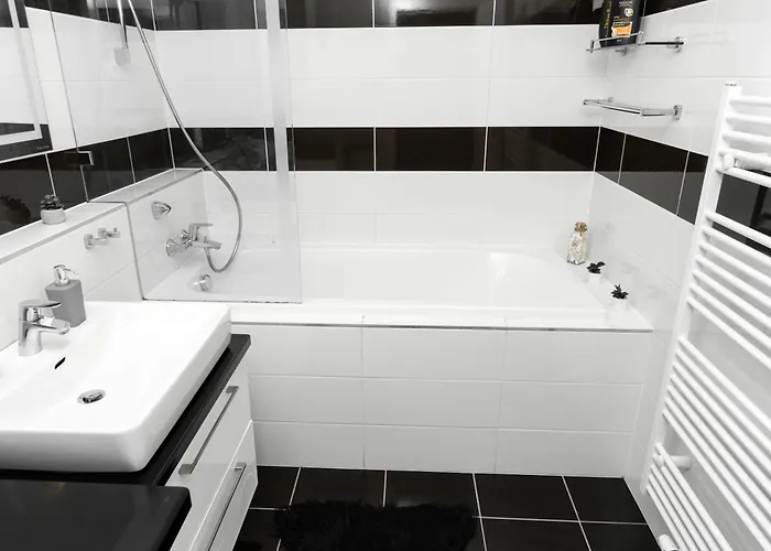 Apartmán New Beautiful In The Center Of With Option Garage Parking