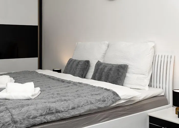 New Beautiful In The Center Of With Option Garage Parking Apartmán Ostrava