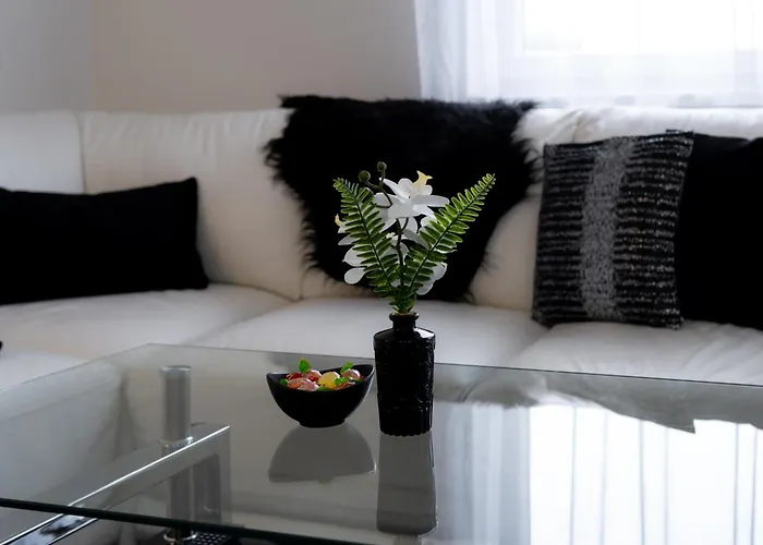 Apartmán New Beautiful In The Center Of With Option Garage Parking