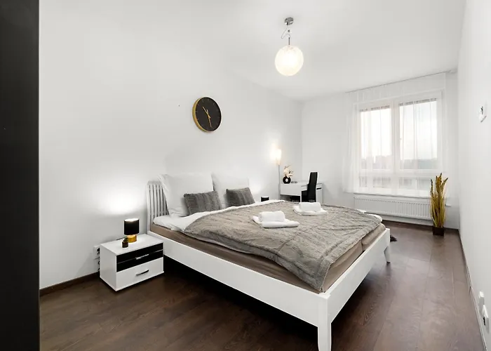 New Beautiful In The Center Of With Option Garage Parking Apartmán Ostrava