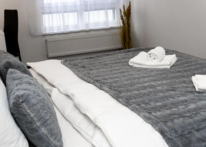 Apartmán New Beautiful In The Center Of With Option Garage Parking *