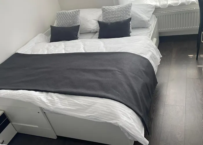 Apartmán New Beautiful In The Center Of With Option Garage Parking *